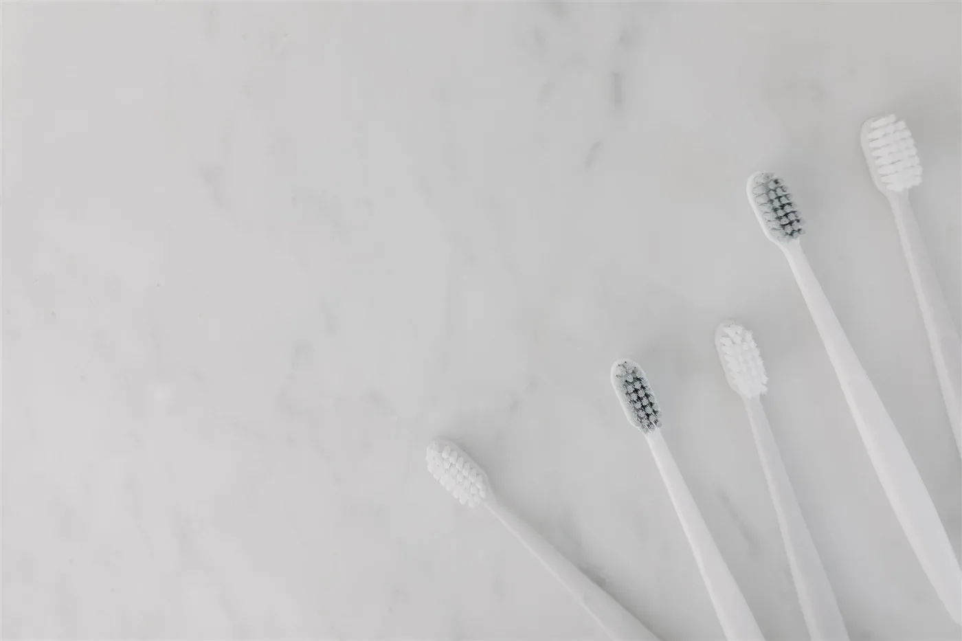 Soft or hard toothbrush bristles: does brushing hard harm your enamel and gums?