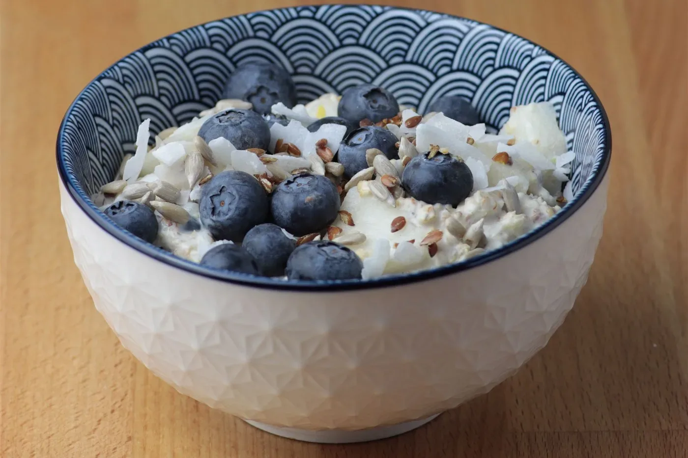 What should you eat and avoid after an implant in the first days so it heals well?
