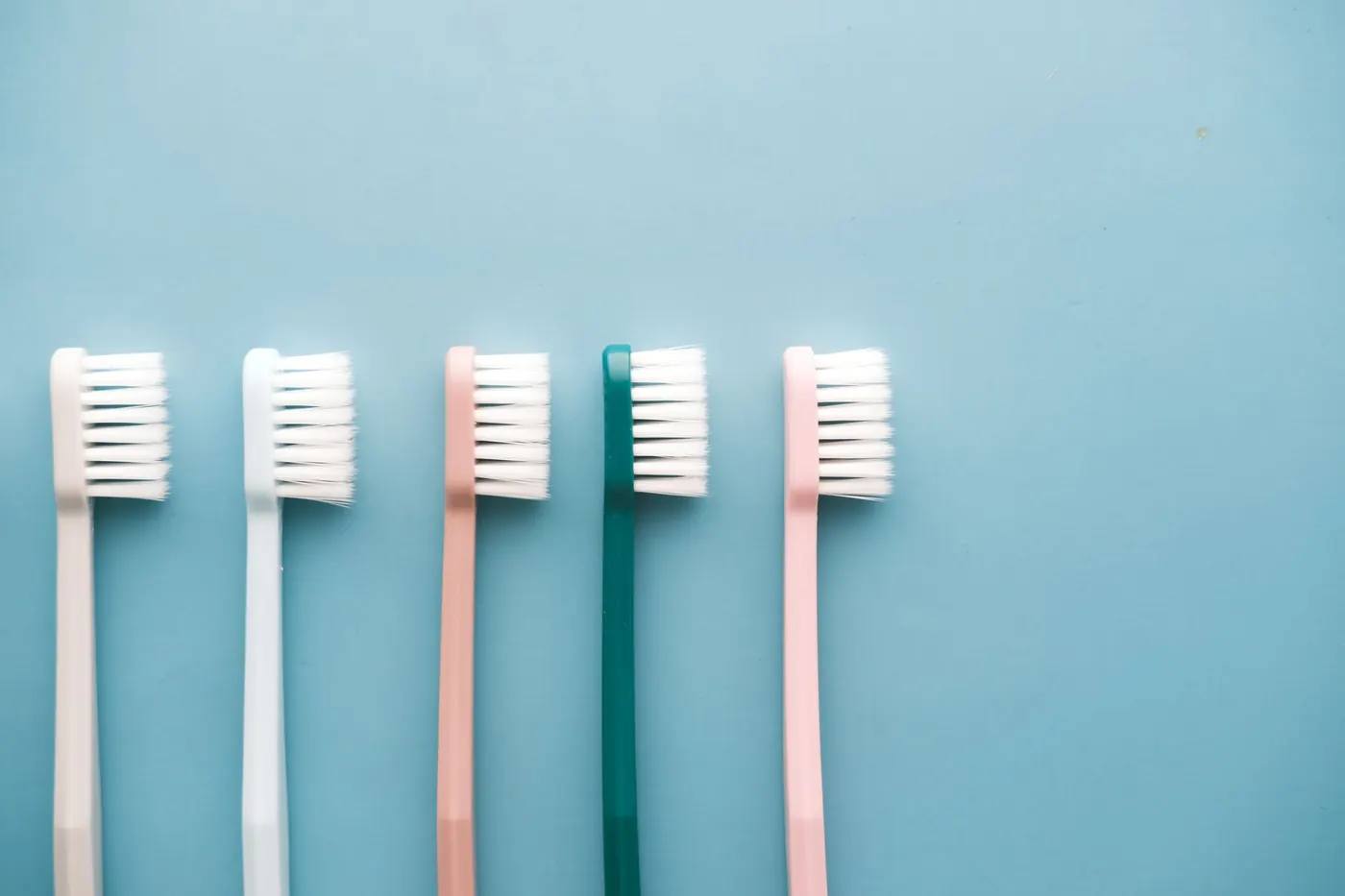Tooth Decay in Adults: Signs, Stages and When to Fill