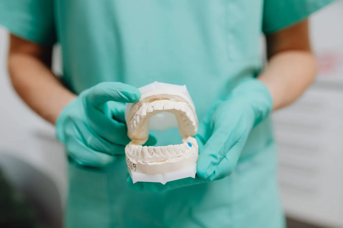 What is cervical tooth wear, why does it cause sensitivity and can it be treated?